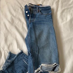 Levi’s wedgie straight leg